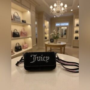 Juicy Couture Black Velvet Jeweled Logo Crossbody Bag Pink Strap Y2K